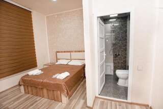 Отель N Butik Hotel Гянджа Стандартный двухместный номер с 1 кроватью-13
